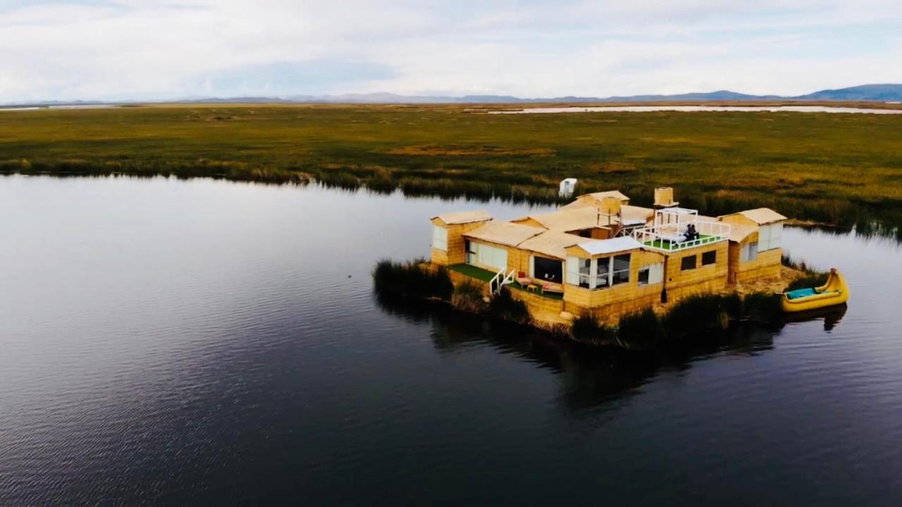 Qhapaq Lago Titicaca - Peru Puno Exterior photo